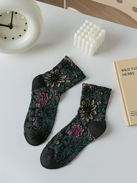 5 Pairs Women Vintage Flower Jacquard Mid-calf Socks